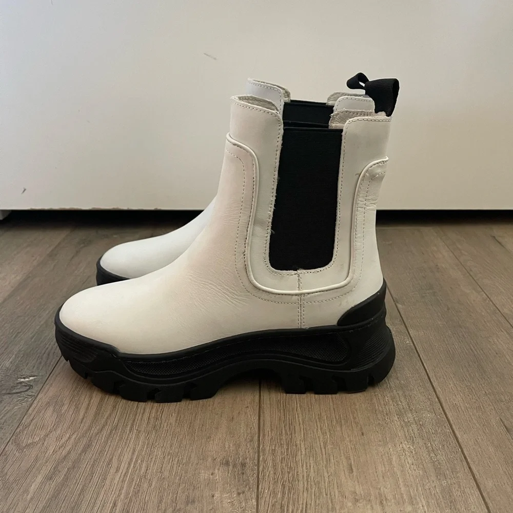 Greats Brooklyn Hewes Lug Sole Chelsea Boot - 6